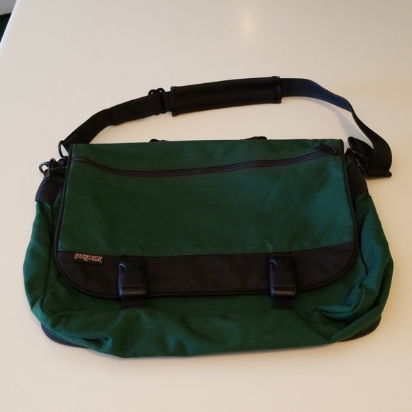 jansport messenger
